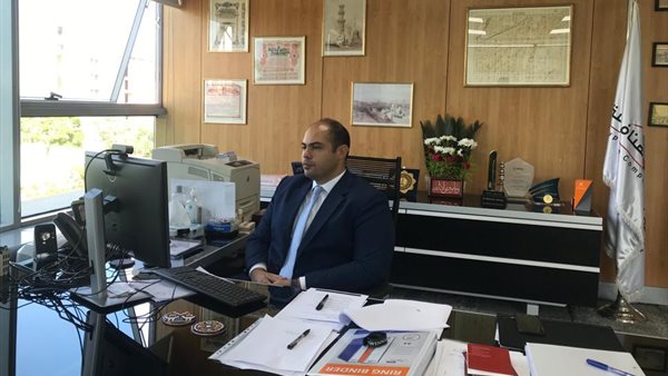 الدكتور محمود ممتاز