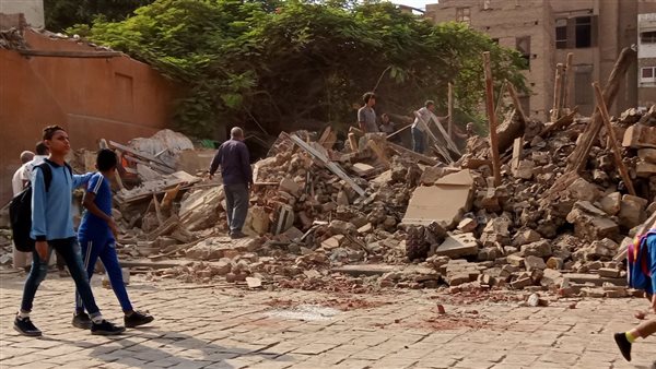 إزالة المباني أمام