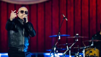 حفل موسم الرياض للمغني بيتبول يتخطى الـ 250 ألف متفرج