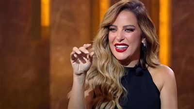 ريم مصطفى تروي موقفا طريفًا في طفولتها: خدت علقة حلوة بعدها