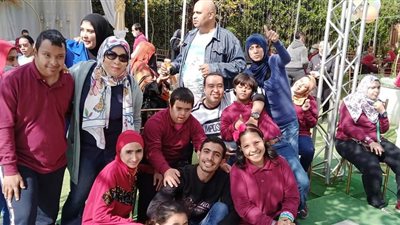 من محاسبة إلى معلمة لـ50 طفلًا.. قصة صاحبة فكرة إنشاء مدرسة خاصة لذوي الهمم بسبب بنتها