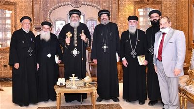 البابا تواضروس الثاني يستقبل الأسقف العام لـ كنائس قطاع شبرا الشمالية 