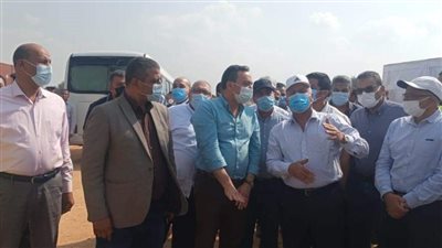 وزير النقل يتفقد أعمال كوبري عرب الرمل بالمنوفية