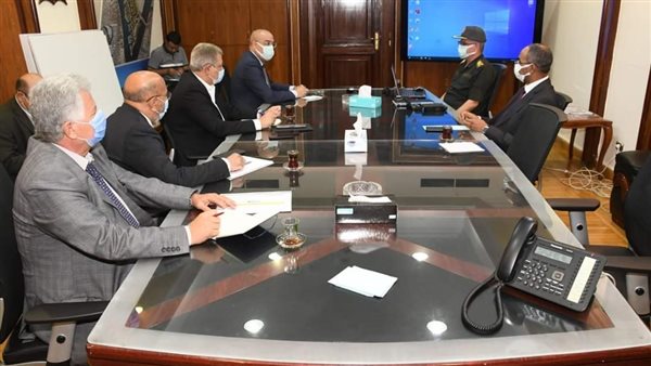 خلال اجتماع أمس