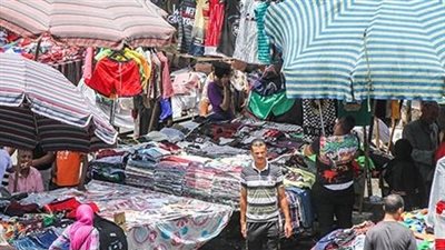 وجهة محدودي الدخل.. أسعار الملابس الشتوية في أسواق العتبة 