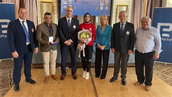 تكريم فريال أشرف