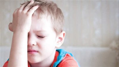 عوامل وراثية.. أسباب الصداع عند الأطفال.. و9 أعراض تجعله خطيرا