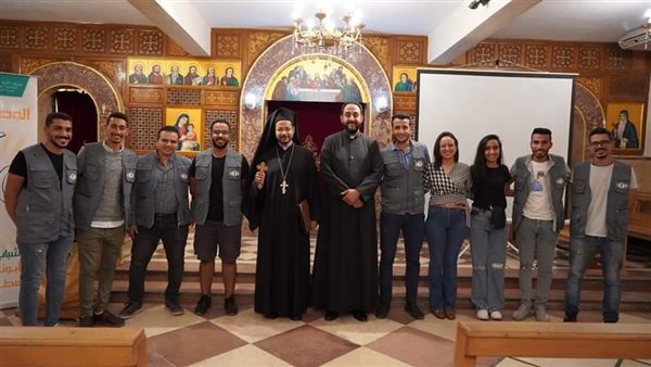  الأنبا باخوم وشباب