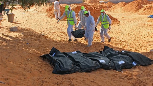 اكتشاف مقبرة جماعية