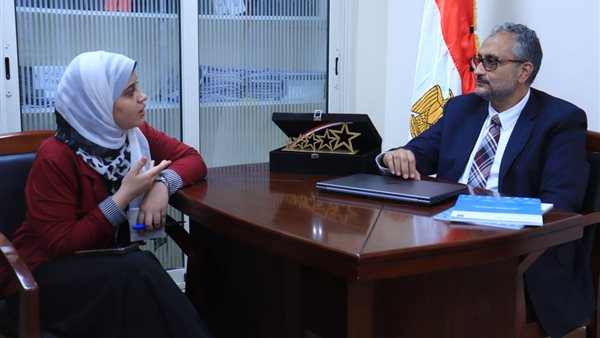 المشرف على جائزة