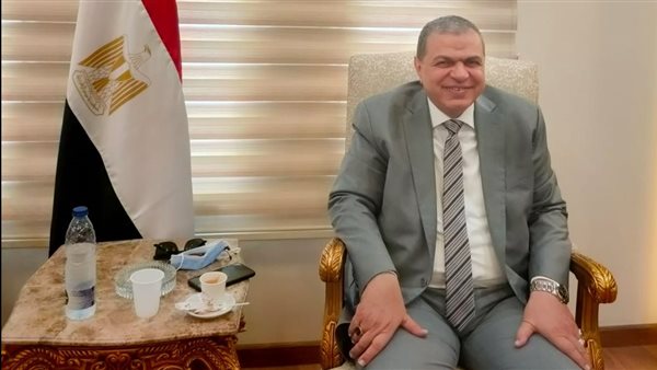 وزير القوي العاملة