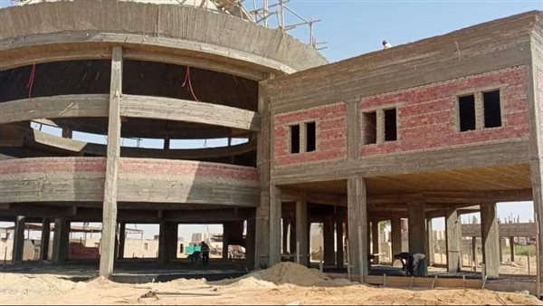 أعمال التشييد بالنادي