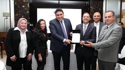 المصرية للاتصالات توقع اتفاقية للحصول على قرض بقيمة 500 مليون دولار أمريكي