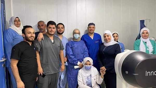 الفريق الطبي بمستشفى