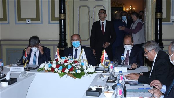 خلال الاجتماع 