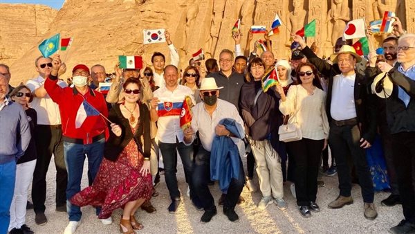 سفراء دول عربية وأجنبية