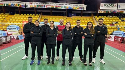 منتخب الريشة الطائرة بطل إفريقيا بعد الفوز على الجزائر