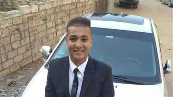 الطالب محمد عزت 