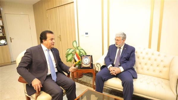  خالد عبدالغفار وزير