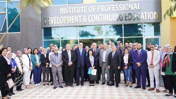  وفد هيئة الاعتماد