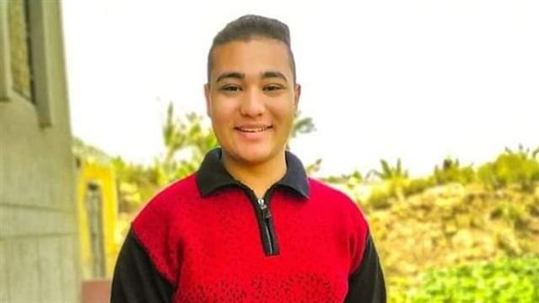 الطالب محمد عزت 