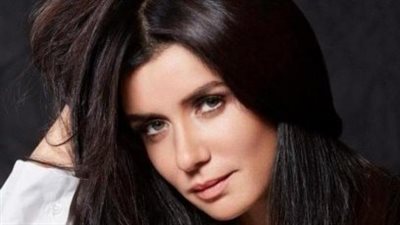 غادة عادل لـ الكومبارس قبل مشهد التحرش: اللي نفسه في حاجة يعملها