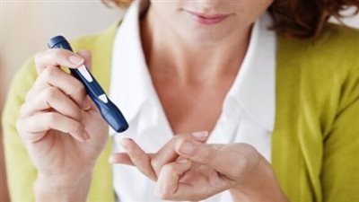 أعراض وأسباب مرض السكر عند النساء.. تكيس المبايض والسكري الحملي محفزات قوية