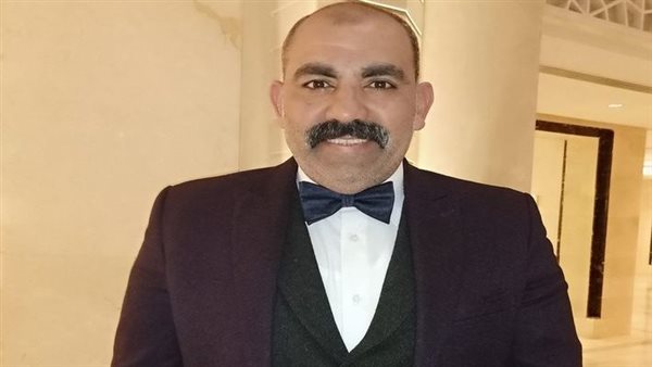 الفنان محسن منصور