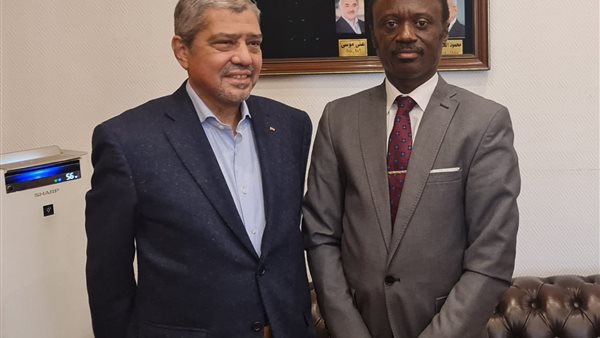 سفير سيراليون والعربي