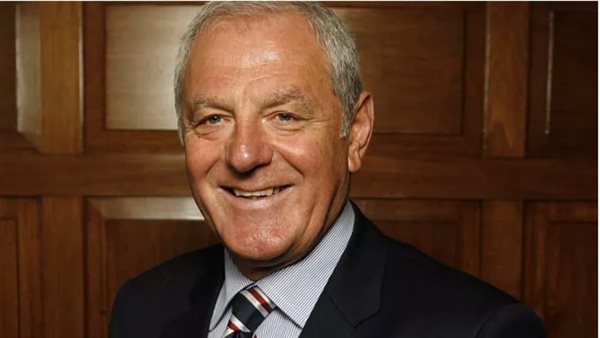 والتر سميث مدرب رينجرز