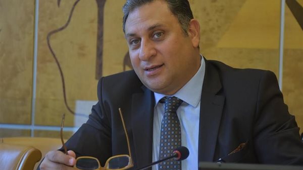 أيمن عقيل رئيس مؤسسة