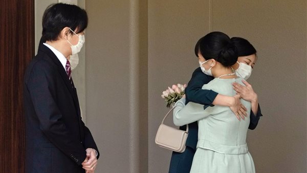 الأميرة ماكو تودع