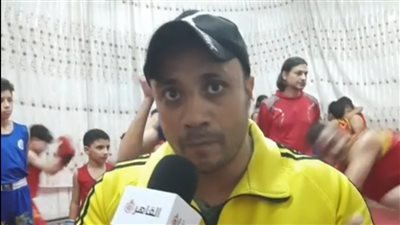 الثامن على مستوي العالم في الكونغ فو..قصة كفاح مدرب بالبحيرة يدرب الشباب على كاوتشات سيارات | فيديو