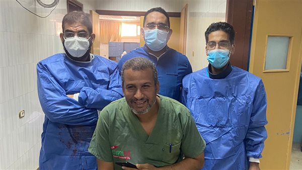 فريق طبي من مستشفى