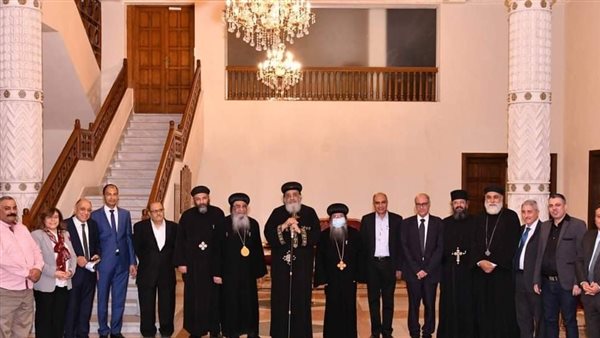 البابا تواضروس واعضاء