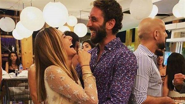 تامر هاشم وأمينة