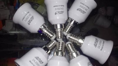 ضبط 19 ألف قطعة أدوات كهربائية مجهولة المصدر داخل مصنع دون ترخيص في سوهاج