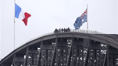 ماكرون يلوم رئيس وزراء أستراليا.. كواليس أول اتصال هاتفي بين باريس وكانبيرا بعد أزمة الغواصات