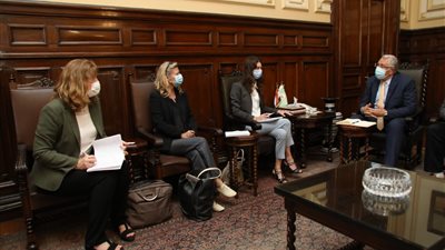 القصير يبحث مع المستشار الزراعي الإقليمي لفرنسا التبادل التجاري بين البلدين