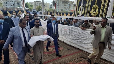 الكفن ينهى خصومة ثأرية بين عائلتي القليعات وآل ظريفة بمدينة بالغردقة| صور وفيديو