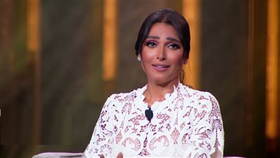 روجينا: الناس شافتني مع ابنتي في الجونة افتكروها أختي