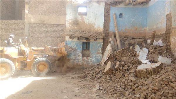 إزالة منازل آيلة