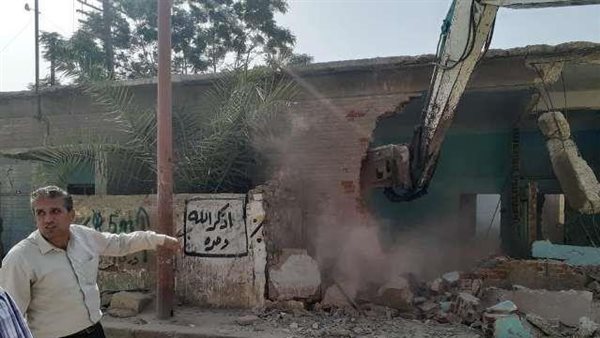 إزالة المبانٍ الملاصقة