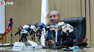 وزير التموين عن بطاقة تموين السيسي: تملكها سيدة بالمنيا وموقفها القانوني سليم ولن نحاسبها 