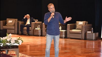 شريف منير: الأعمال الفنية توثق قصص الأبطال.. وفيلم السرب يبرز بعض البطولات