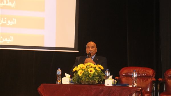 ندوة بجامعة عين شمس