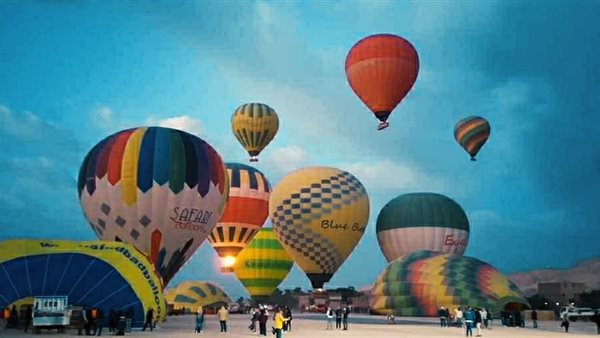 البالون الطائر