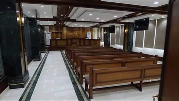 مجمع للمحاكم داخل