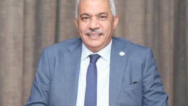  الدكتور محمود صديق