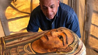 مصطفى وزيري يكشف حقيقة تأثير الزلازل على الأهرامات| فيديو